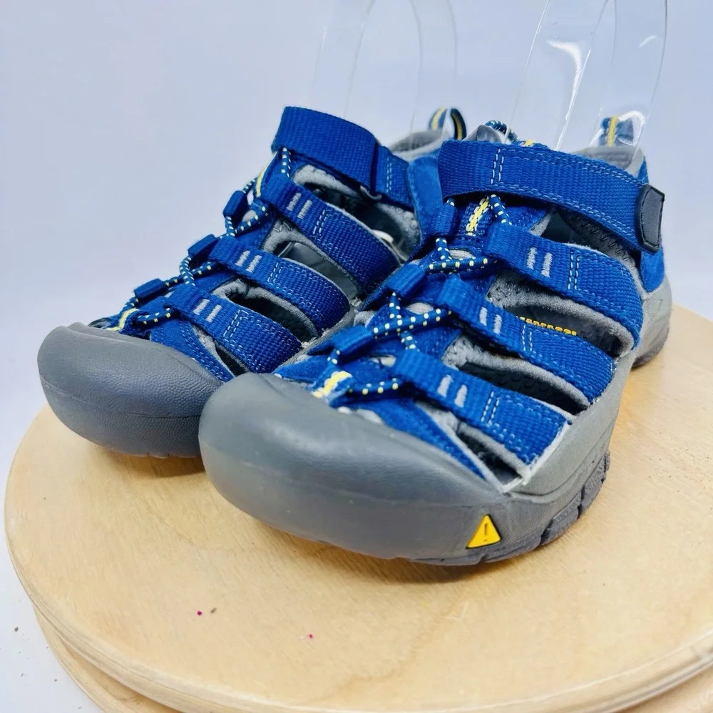 Keen Newport H2 Kids Size 13 Blue Waterproof Sandals Shoes Closed Toe Outdoor